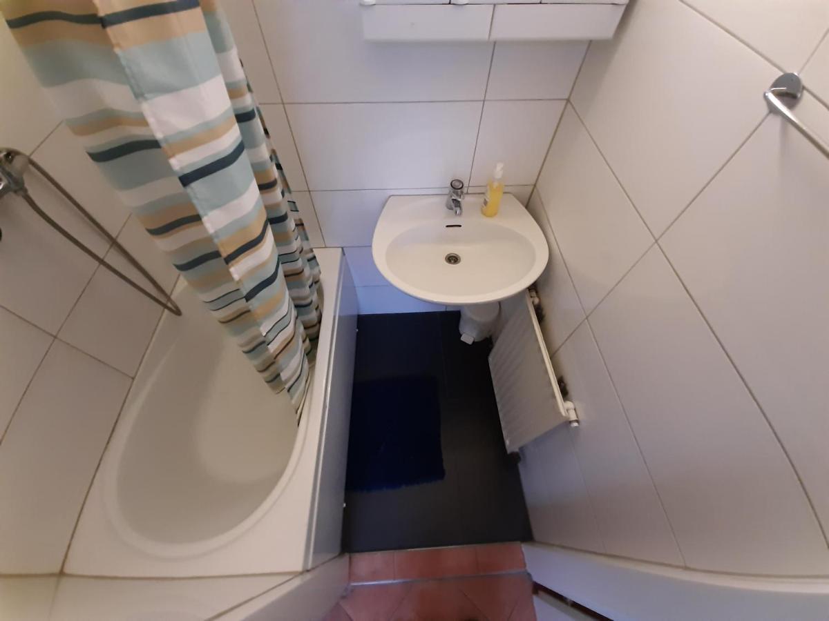 Monterooms Schoenbrunn 10 Minutes To Downtown Hospedagem domiciliar Viena