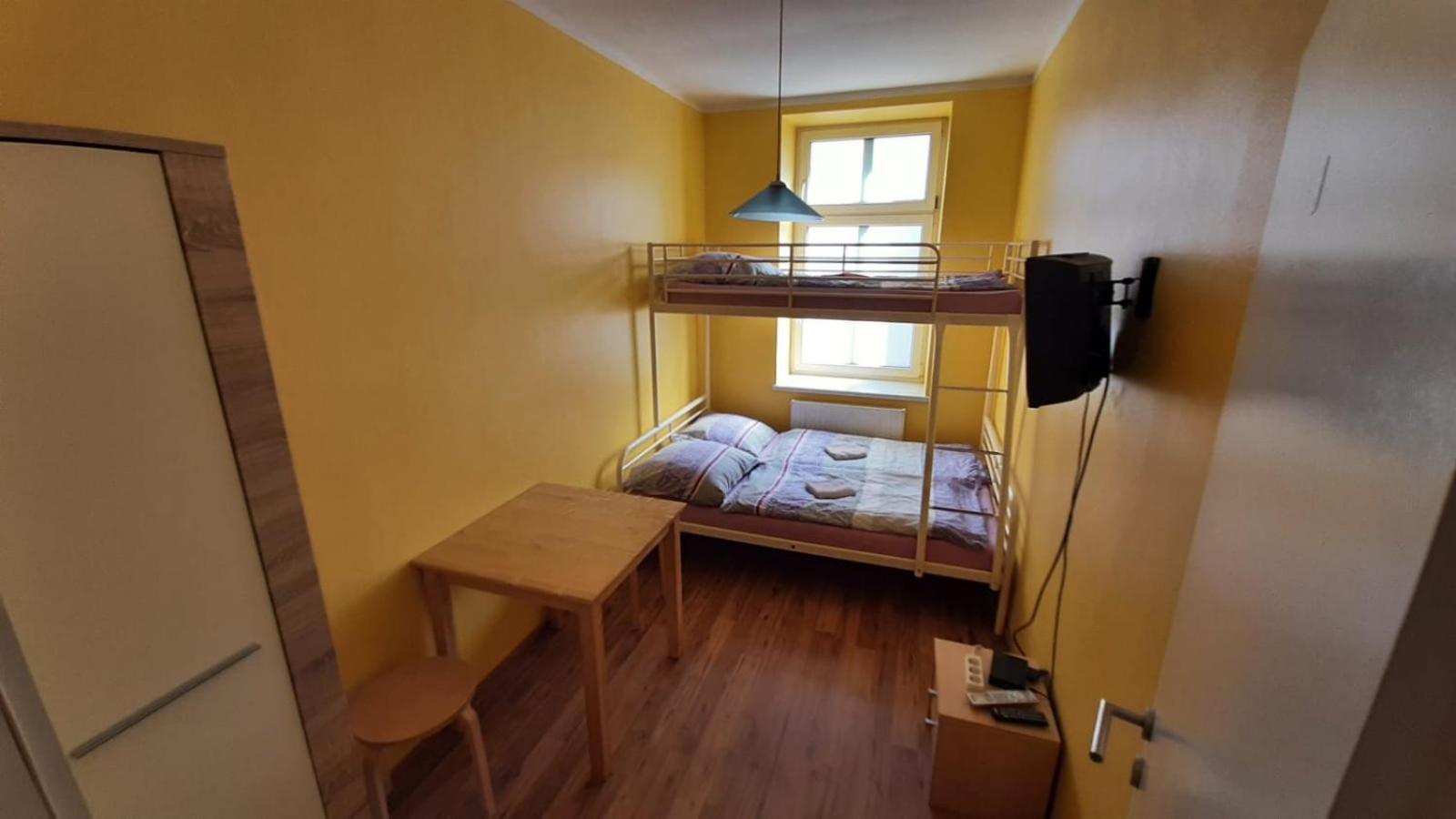 Monterooms Schoenbrunn 10 Minutes To Downtown Viena